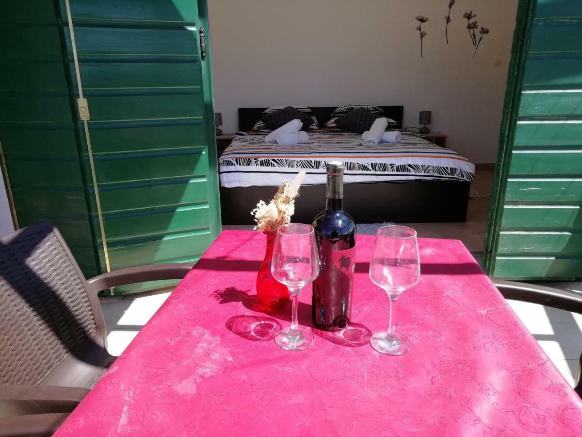 Poseidon Holiday Guesthouse Žirje 外观 照片